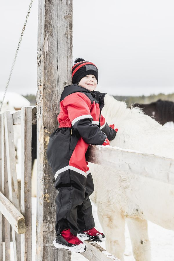 Детские зимние комбинезоны Valtra