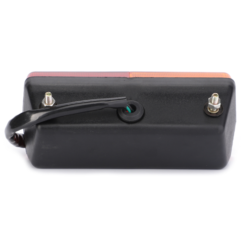 Правый задний фонарь