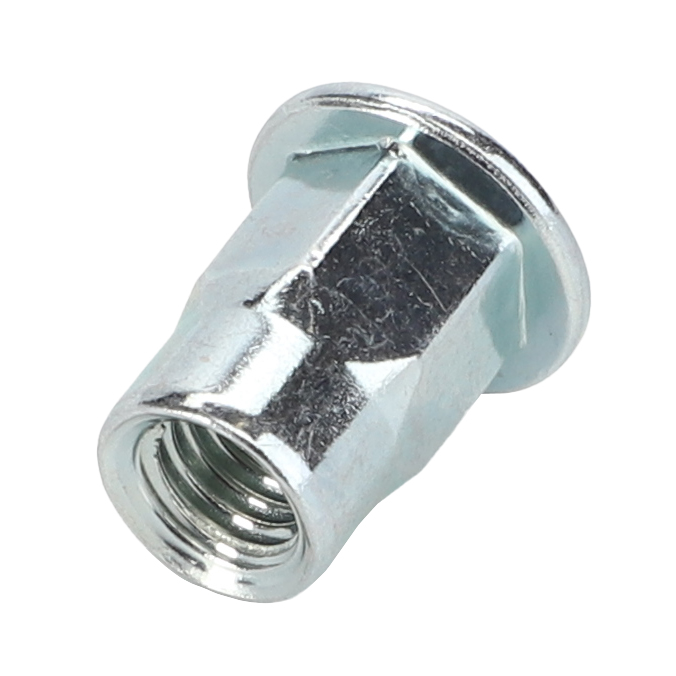 Заклёпочная гайка